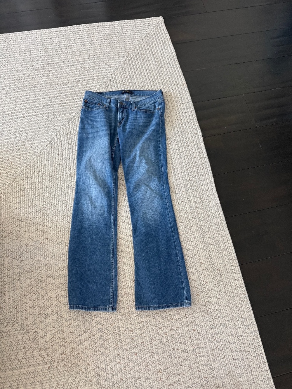 Levi’s Superlow 524 jeans